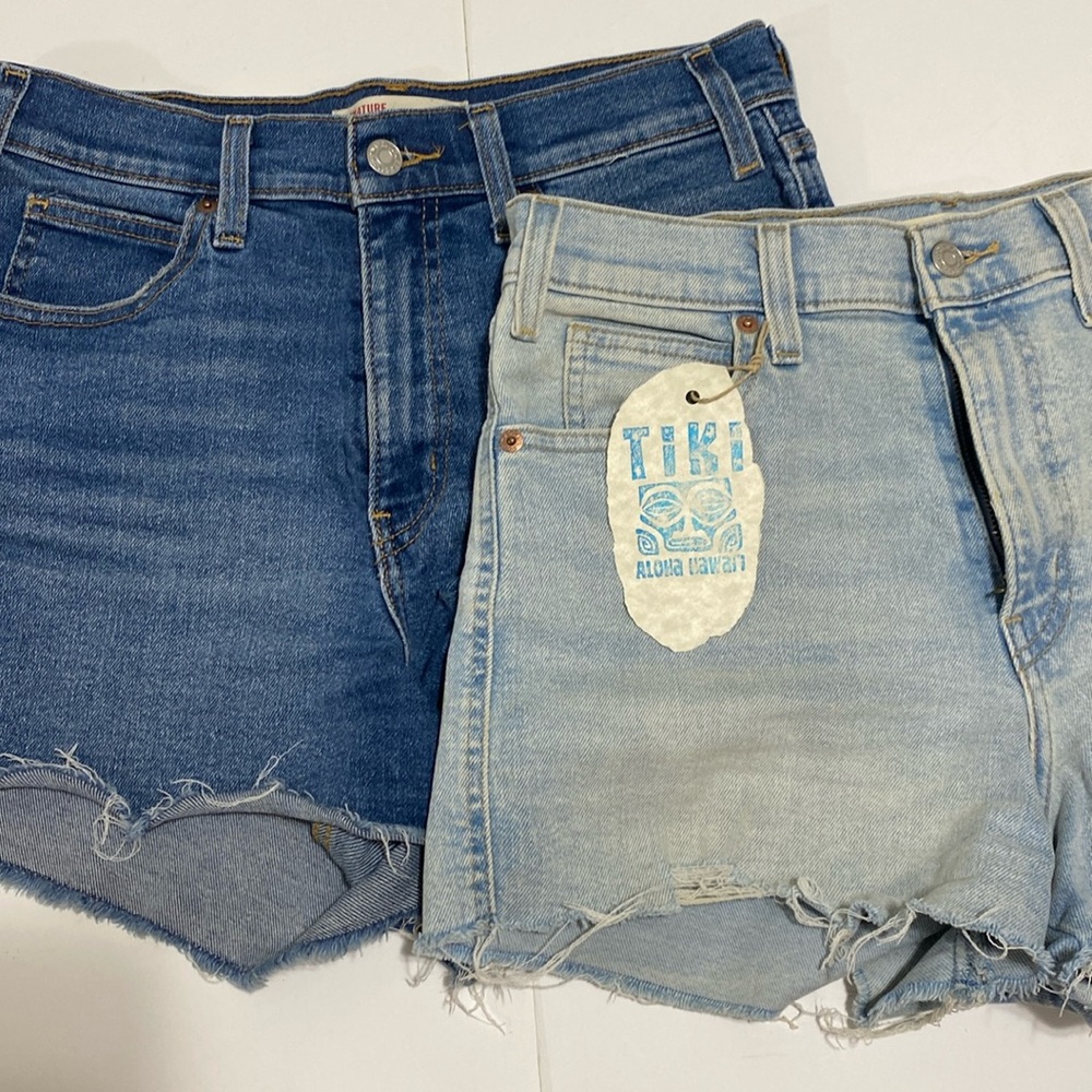 Levi’s Signature Womens Jean Shorts Denim Cut Offs 8/29 Bundle